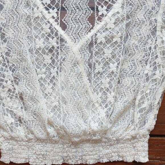 Hollister Lace & Crochet Boho Crop Top Bell Sleeves Festival Fairy Coquette Sz L - Picture 12 of 15